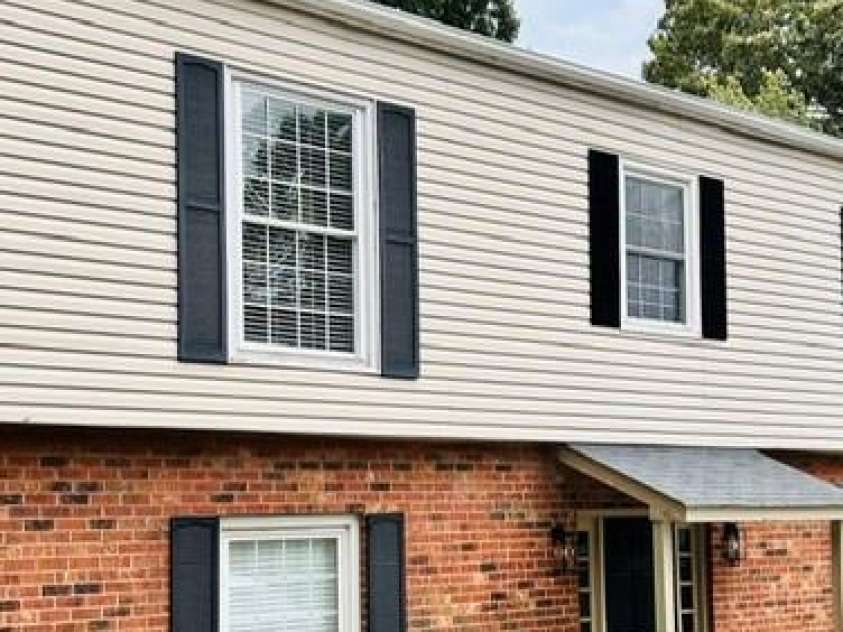 5925 Quail Hollow Road, Charlotte, NC 28210.  MLS# CAR4412805, YatesRealty ID 29171. Front elevation