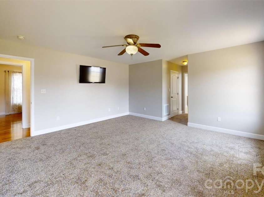 4240 Hunter Rhyne Road, Lincolnton, NC 28092.  MLS# CAR4387521, YatesRealty ID 29172. 