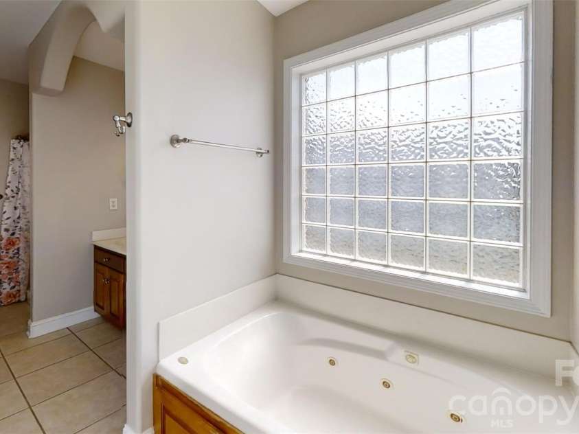 4240 Hunter Rhyne Road, Lincolnton, NC 28092.  MLS# CAR4387521, YatesRealty ID 29172. 