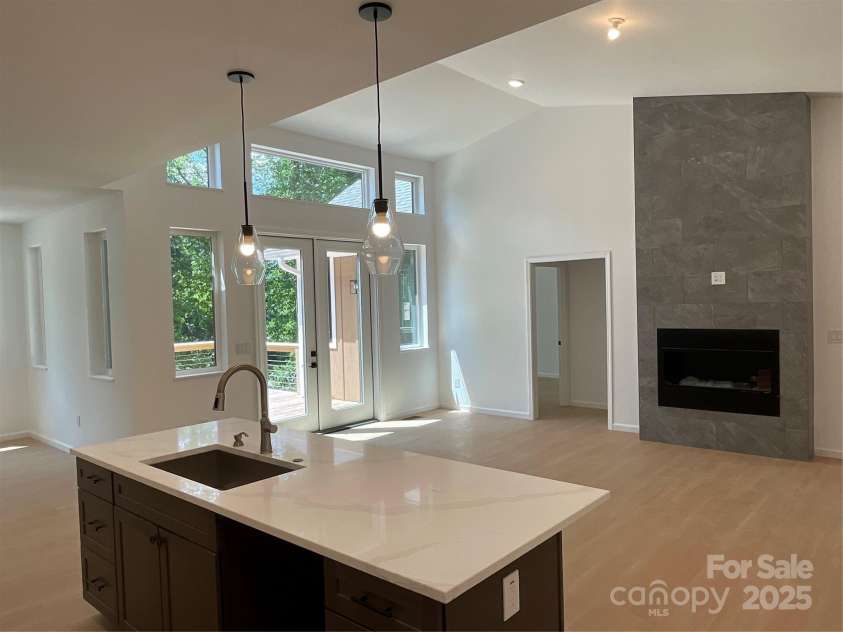 654 Hollybrook Drive, Flat Rock, NC 28731.  MLS# CAR4167426, YatesRealty ID 29173. 