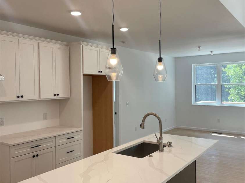 654 Hollybrook Drive, Flat Rock, NC 28731.  MLS# CAR4167426, YatesRealty ID 29173. 