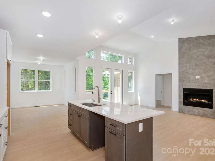 654 Hollybrook Drive, Flat Rock, NC 28731.  MLS# CAR4167426, YatesRealty ID 29173. 