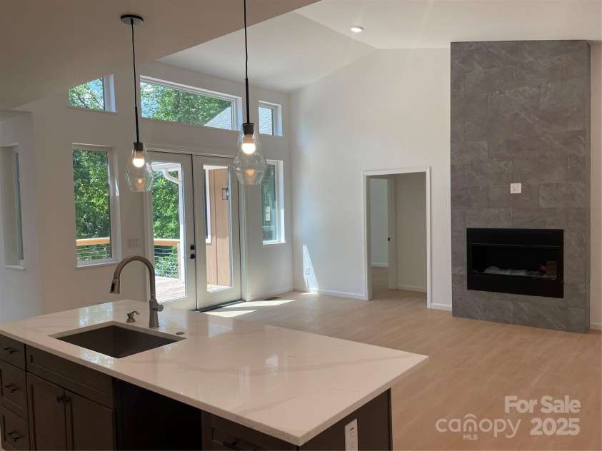 654 Hollybrook Drive, Flat Rock, NC 28731.  MLS# CAR4167426, YatesRealty ID 29173. 