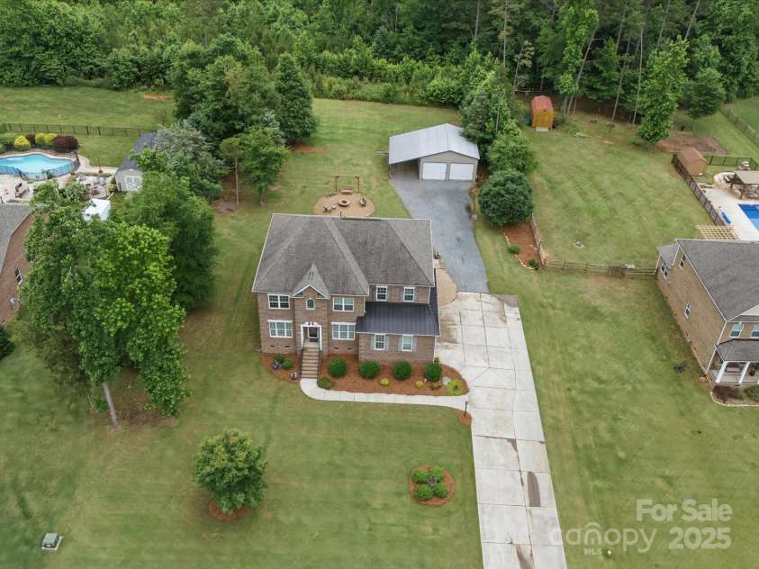 9450 Surface Hill Road, Mint Hill, NC 28227.  MLS# CAR4272661, YatesRealty ID 29174. 