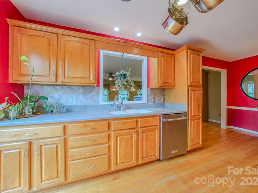 110 Bent Creek Ranch Road, Asheville, NC 28806.  MLS# CAR4256166, YatesRealty ID 29175. 