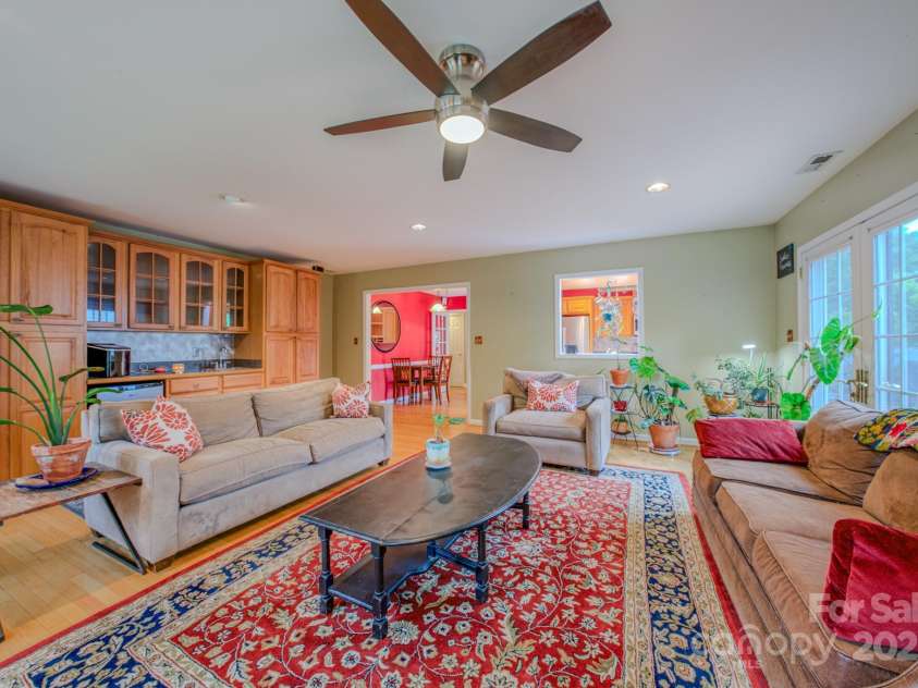 110 Bent Creek Ranch Road, Asheville, NC 28806.  MLS# CAR4256166, YatesRealty ID 29175. 