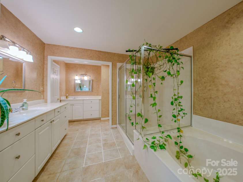 110 Bent Creek Ranch Road, Asheville, NC 28806.  MLS# CAR4256166, YatesRealty ID 29175. 