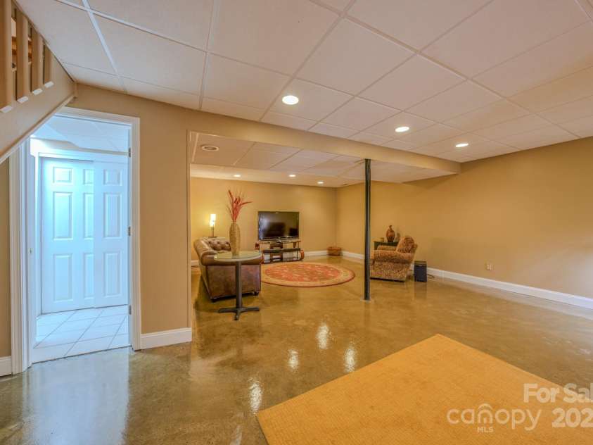 110 Bent Creek Ranch Road, Asheville, NC 28806.  MLS# CAR4256166, YatesRealty ID 29175. 