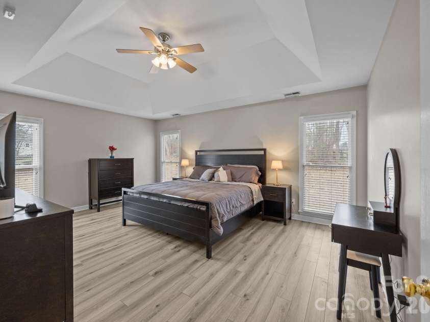 1451 Pine Needle Lane, Mooresville, NC 28115.  MLS# CAR4335723, YatesRealty ID 29175. 