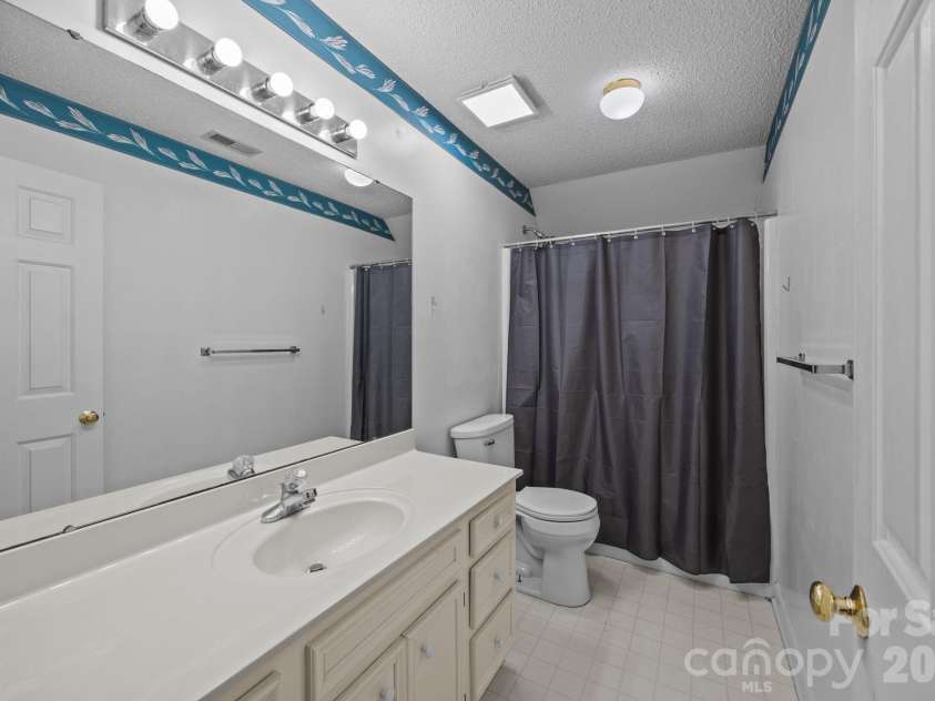 1451 Pine Needle Lane, Mooresville, NC 28115.  MLS# CAR4335723, YatesRealty ID 29175. 
