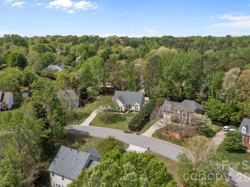 1451 Pine Needle Lane, Mooresville, NC 28115.  MLS# CAR4335723, YatesRealty ID 29175. 