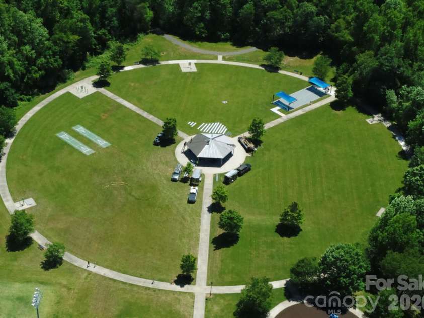 1451 Pine Needle Lane, Mooresville, NC 28115.  MLS# CAR4335723, YatesRealty ID 29175. 