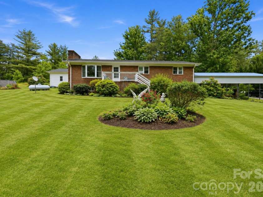 22 Webb Hill Road, Leicester, NC 28748.  MLS# CAR4386790, YatesRealty ID 29176. 