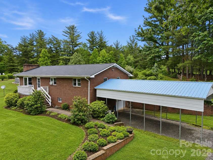 22 Webb Hill Road, Leicester, NC 28748.  MLS# CAR4386790, YatesRealty ID 29176. 