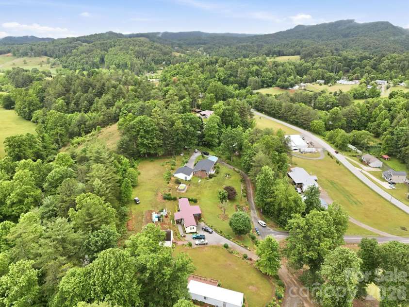 22 Webb Hill Road, Leicester, NC 28748.  MLS# CAR4386790, YatesRealty ID 29176. 