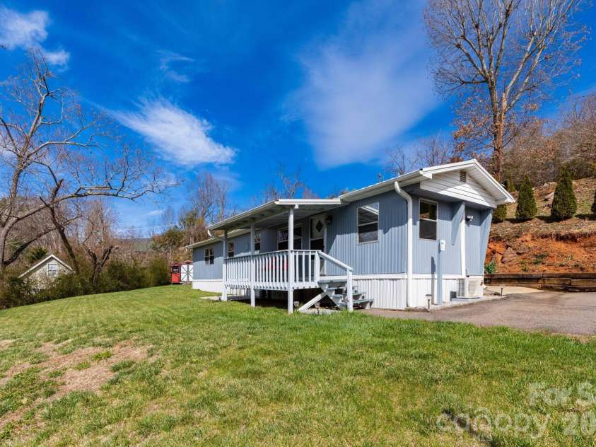 20 Ox Creek Road, Weaverville, NC 28787.  MLS# CAR4363862, YatesRealty ID 29178. 