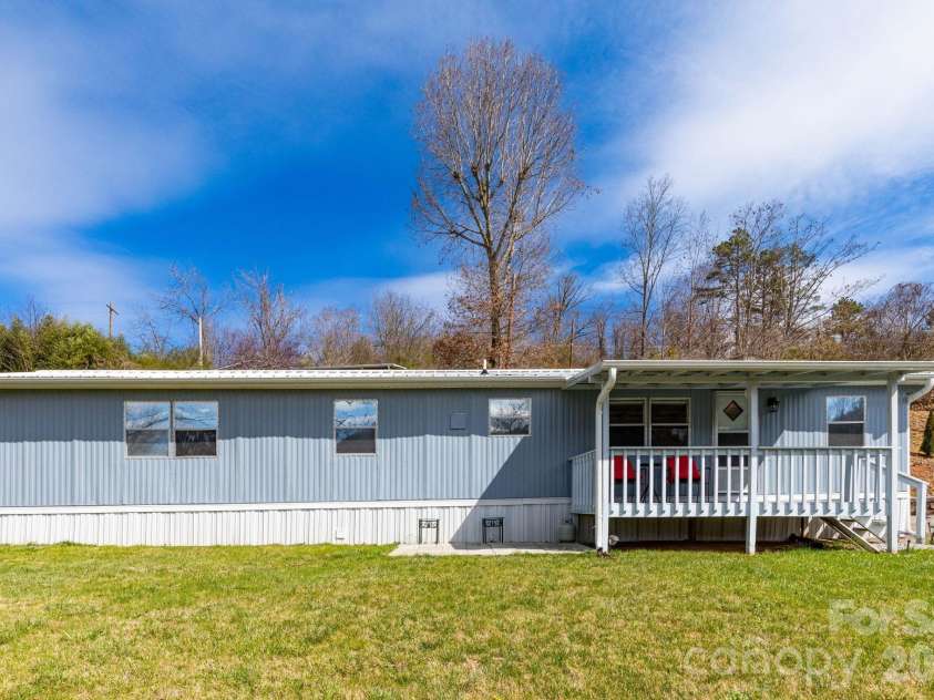 20 Ox Creek Road, Weaverville, NC 28787.  MLS# CAR4363862, YatesRealty ID 29178. 
