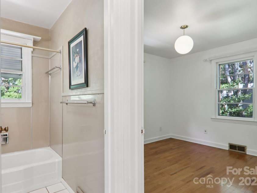 68 Mulberry Court, Arden, NC 28704.  MLS# CAR4283764, YatesRealty ID 29178. 