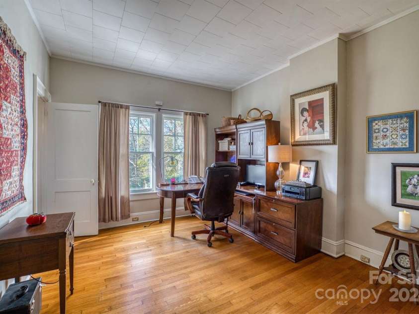 208 College Street, Morganton, NC 28655.  MLS# CAR4201598, YatesRealty ID 2918. 