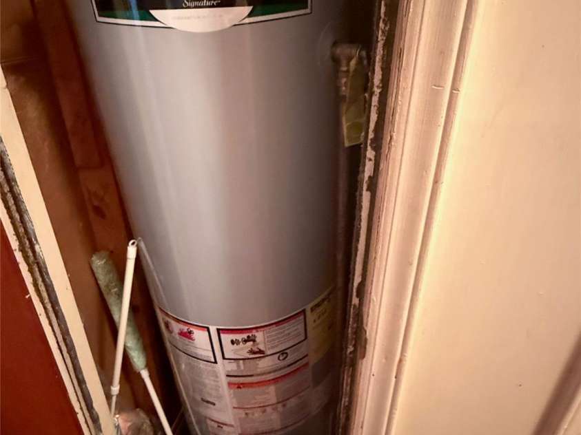 9415 Feldbank Drive, Charlotte, NC 28216.  MLS# CAR4336405, YatesRealty ID 2918. 