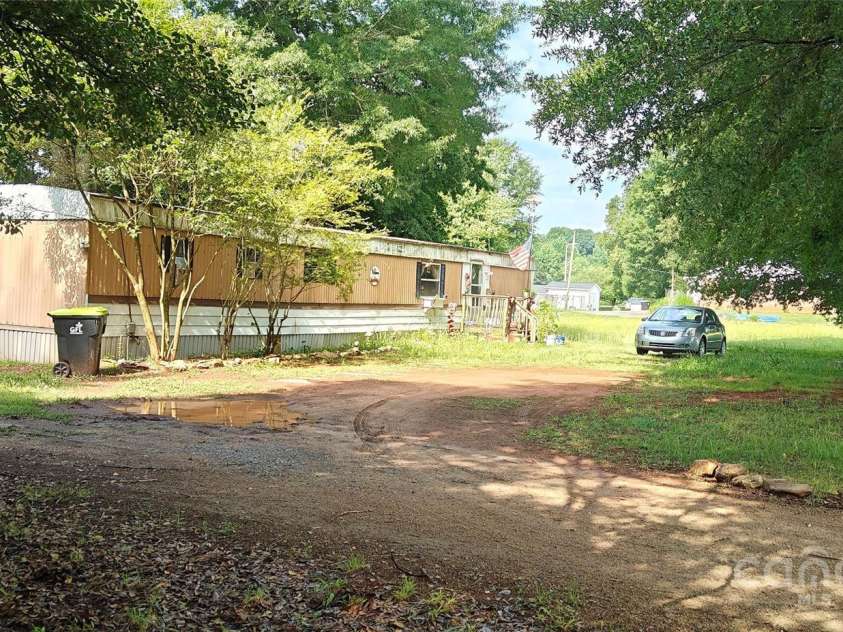 1355 Patterson Street, China Grove, NC 28023.  MLS# CAR4276856, YatesRealty ID 29181. 