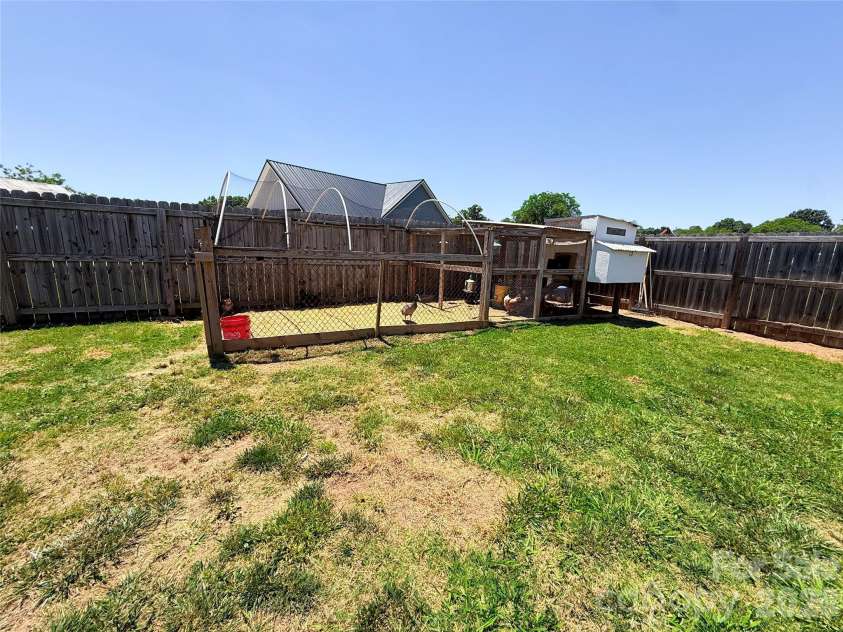 1906 Tall Pines Road, Lexington, NC 27295.  MLS# CAR4389442, YatesRealty ID 29181. Chicken coop