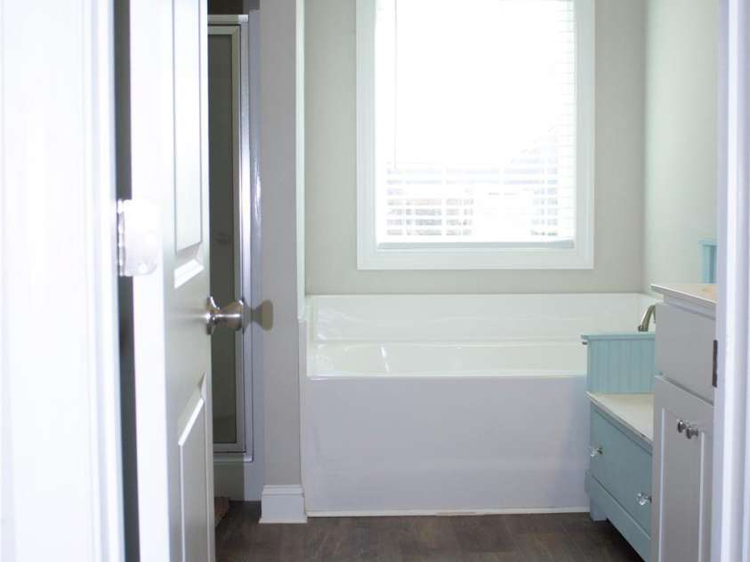 1906 Tall Pines Road, Lexington, NC 27295.  MLS# CAR4389442, YatesRealty ID 29181. Ensuite bath