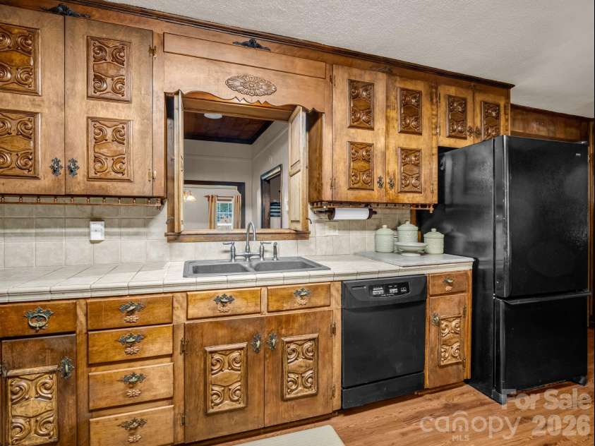 2302 Crosby Drive, Shelby, NC 28150.  MLS# CAR4389790, YatesRealty ID 29182. 