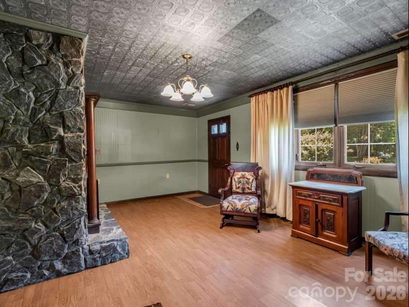 2302 Crosby Drive, Shelby, NC 28150.  MLS# CAR4389790, YatesRealty ID 29182. 