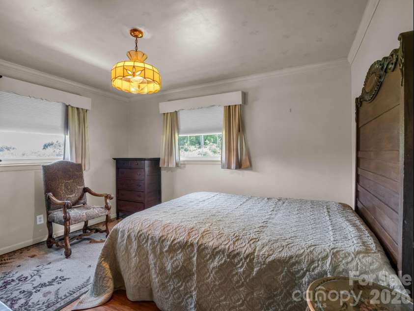 2302 Crosby Drive, Shelby, NC 28150.  MLS# CAR4389790, YatesRealty ID 29182. 