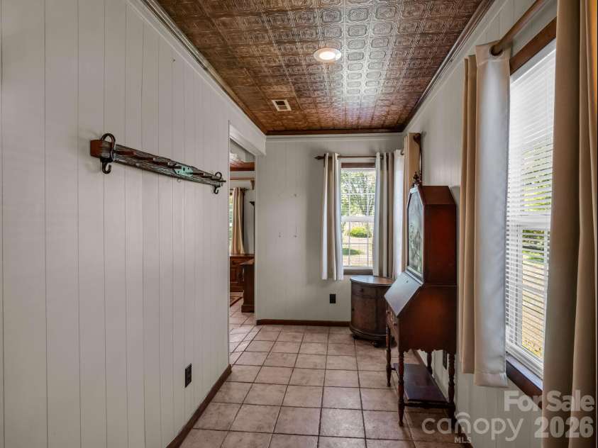 2302 Crosby Drive, Shelby, NC 28150.  MLS# CAR4389790, YatesRealty ID 29182. 