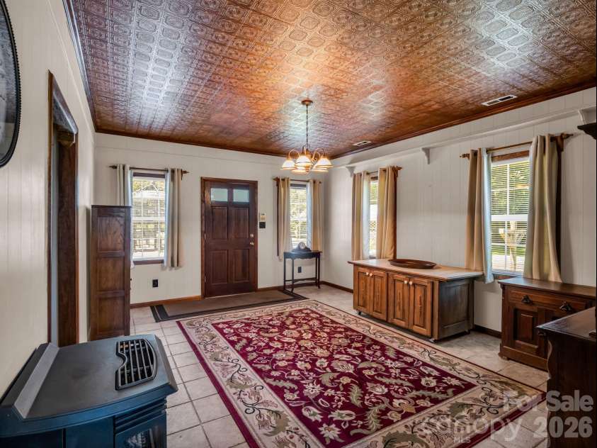 2302 Crosby Drive, Shelby, NC 28150.  MLS# CAR4389790, YatesRealty ID 29182. 