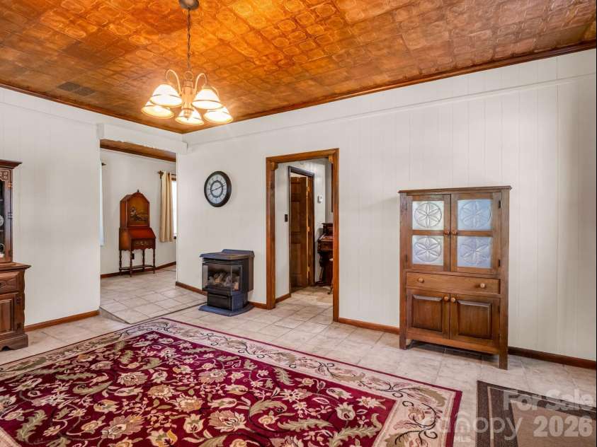 2302 Crosby Drive, Shelby, NC 28150.  MLS# CAR4389790, YatesRealty ID 29182. 