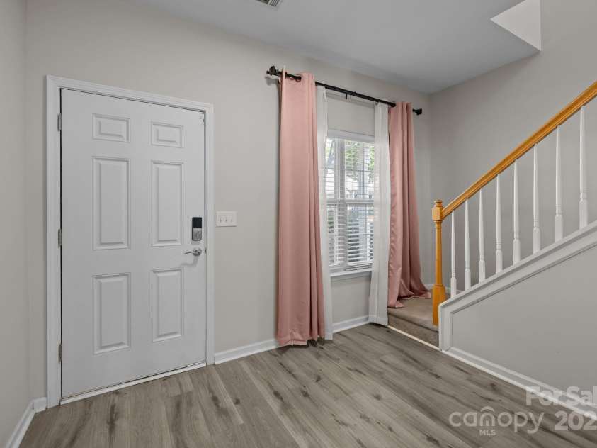 482 Delta Drive, Fort Mill, SC 29715.  MLS# CAR4282763, YatesRealty ID 29182. 