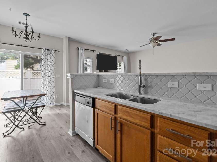 482 Delta Drive, Fort Mill, SC 29715.  MLS# CAR4282763, YatesRealty ID 29182. 