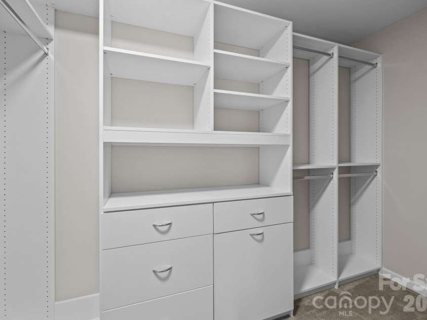 482 Delta Drive, Fort Mill, SC 29715.  MLS# CAR4282763, YatesRealty ID 29182. Custom Closet