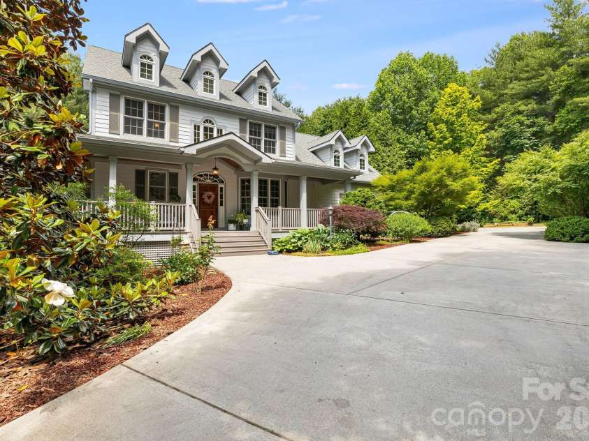 335 Daylily Drive, Hendersonville, NC 28739.  MLS# CAR4387856, YatesRealty ID 29183. 