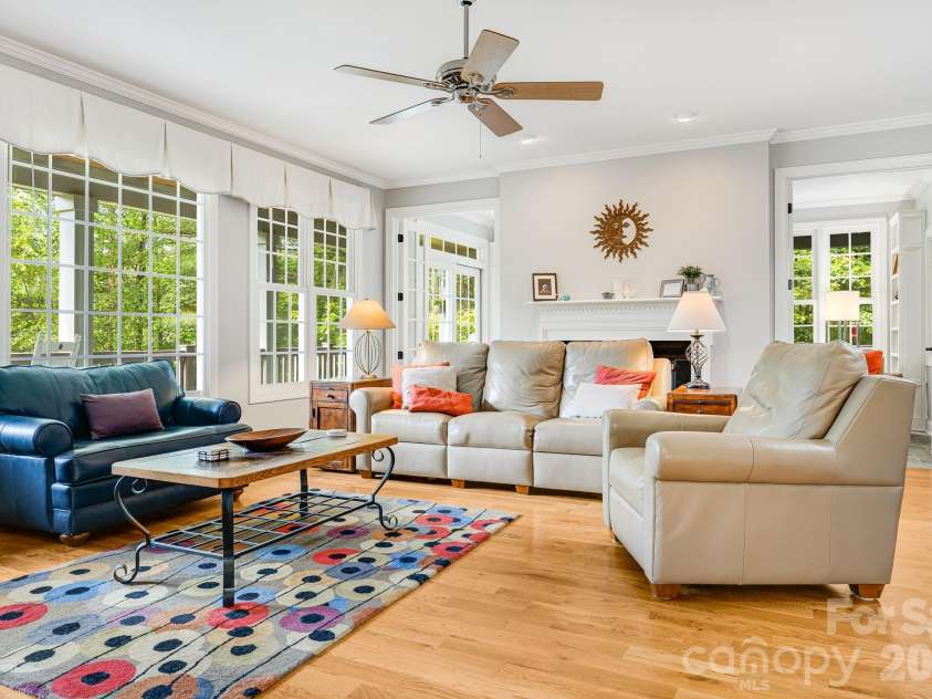 335 Daylily Drive, Hendersonville, NC 28739.  MLS# CAR4387856, YatesRealty ID 29183. 