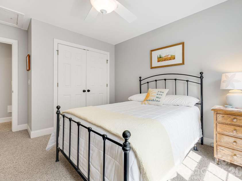 335 Daylily Drive, Hendersonville, NC 28739.  MLS# CAR4387856, YatesRealty ID 29183. 