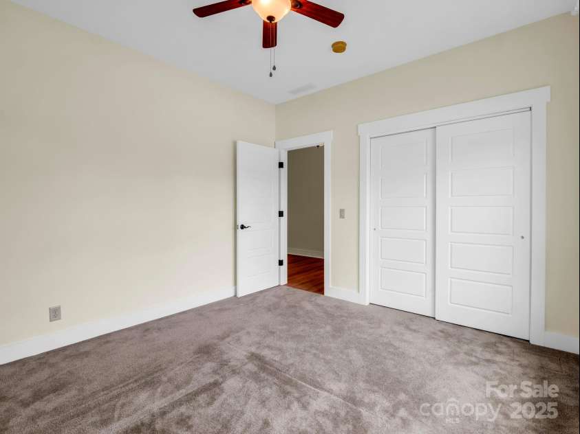 39 Creekwalk Lane, Hendersonville, NC 28792.  MLS# CAR4284575, YatesRealty ID 29183. 