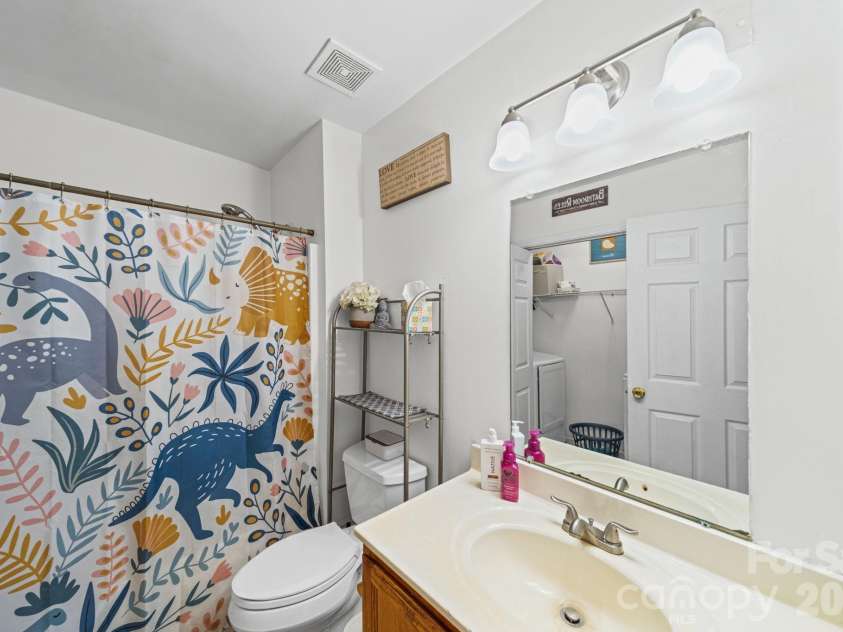 731 Cavendish Court, Rock Hill, SC 29730.  MLS# CAR4386691, YatesRealty ID 29184. Hall Bathroom