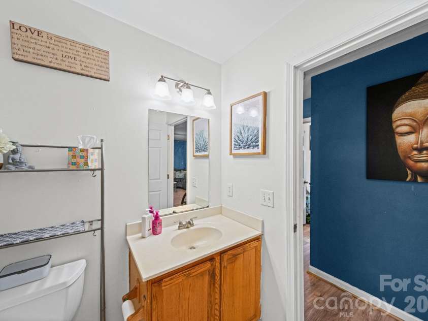 731 Cavendish Court, Rock Hill, SC 29730.  MLS# CAR4386691, YatesRealty ID 29184. Hall Bathroom
