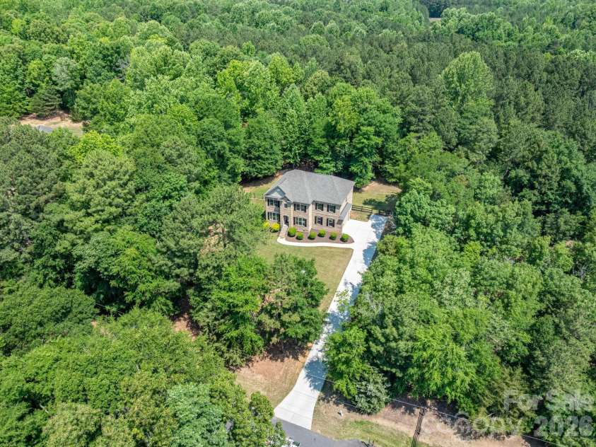227 Bay Shore Drive, Belmont, NC 28012.  MLS# CAR4380360, YatesRealty ID 29185. 1.59 acre private lot!
