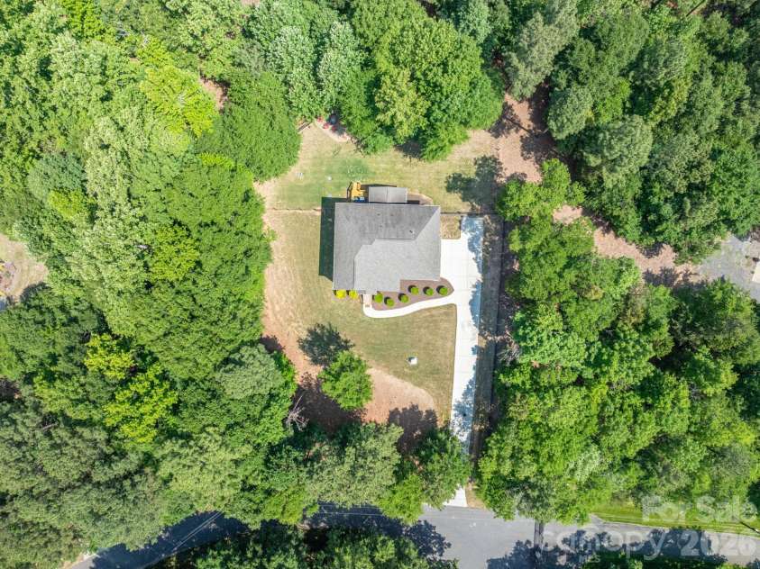 227 Bay Shore Drive, Belmont, NC 28012.  MLS# CAR4380360, YatesRealty ID 29185. 