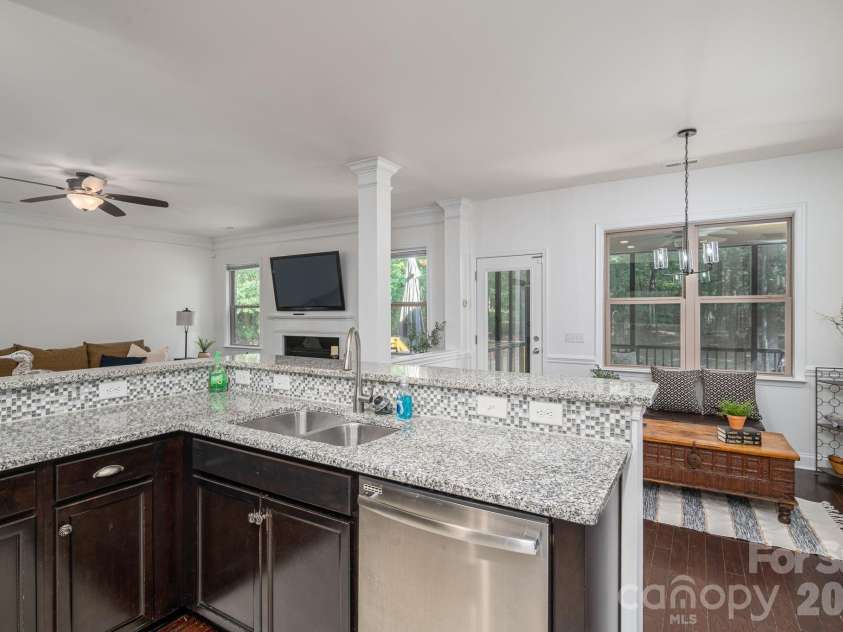 227 Bay Shore Drive, Belmont, NC 28012.  MLS# CAR4380360, YatesRealty ID 29185. 
