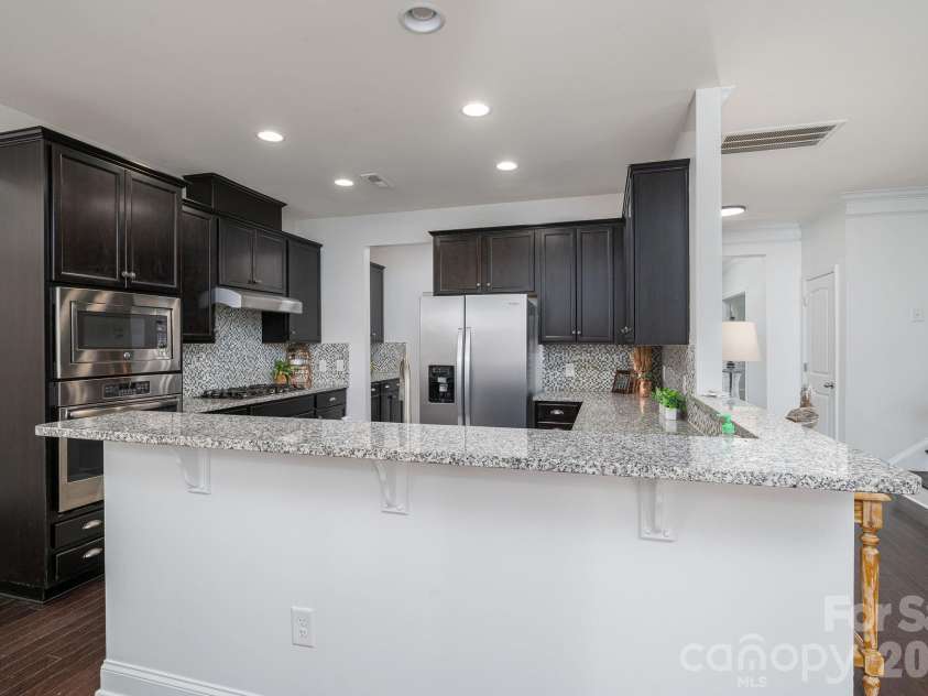 227 Bay Shore Drive, Belmont, NC 28012.  MLS# CAR4380360, YatesRealty ID 29185. 