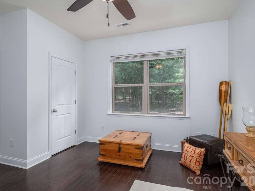 227 Bay Shore Drive, Belmont, NC 28012.  MLS# CAR4380360, YatesRealty ID 29185. 