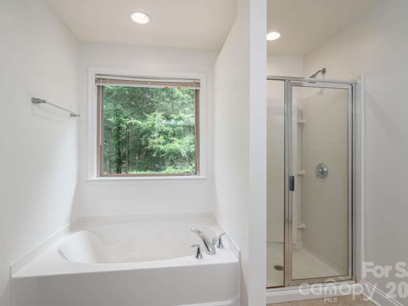 227 Bay Shore Drive, Belmont, NC 28012.  MLS# CAR4380360, YatesRealty ID 29185. 