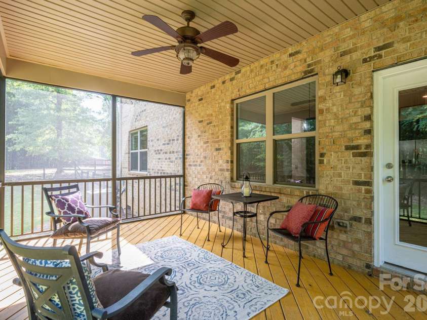 227 Bay Shore Drive, Belmont, NC 28012.  MLS# CAR4380360, YatesRealty ID 29185. 