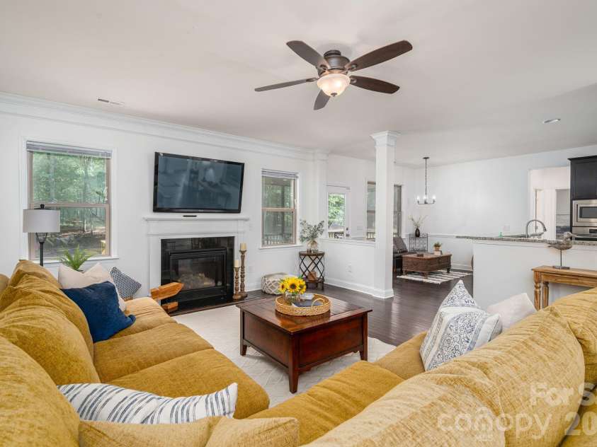 227 Bay Shore Drive, Belmont, NC 28012.  MLS# CAR4380360, YatesRealty ID 29185. Big but cozy!
